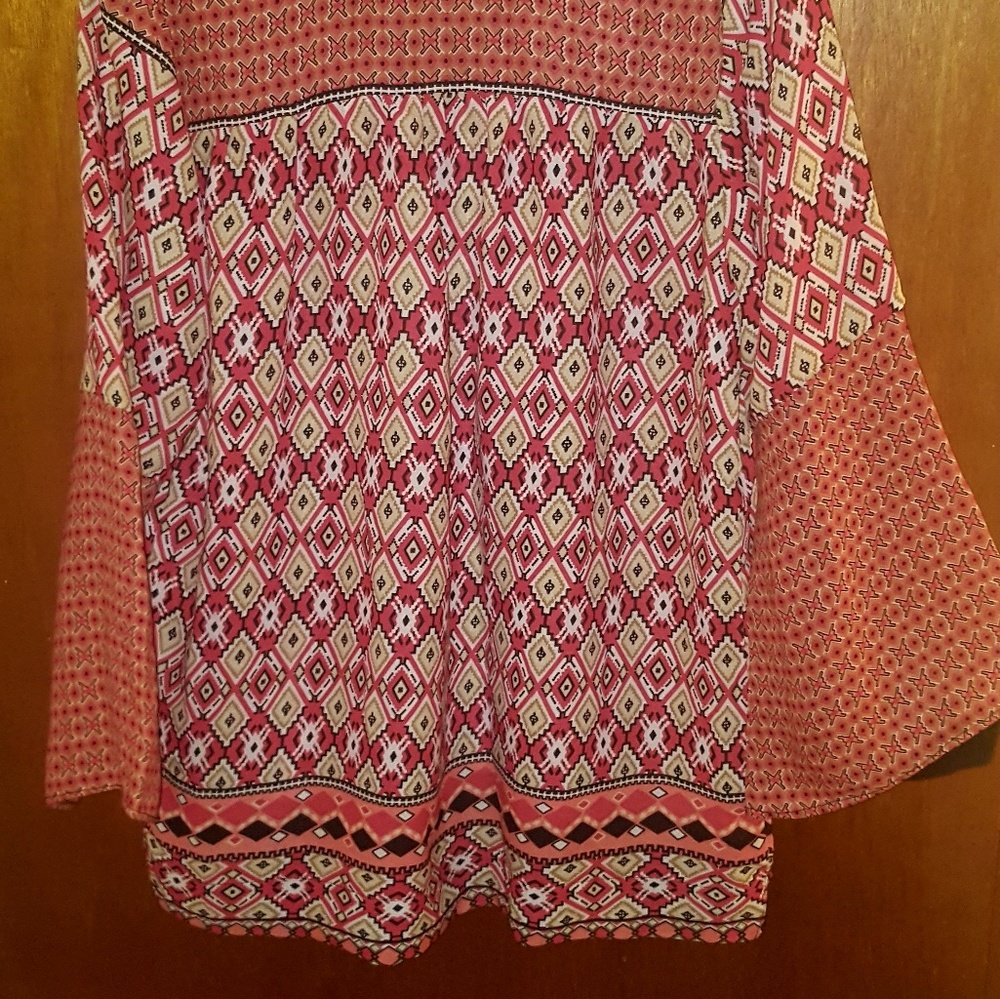 Bright Fun Tunic Top - Picture 1 of 4